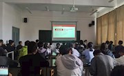 经管学子热议党的十九届五中全会精神