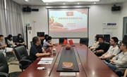 经管学院学生党支部召开党员大会